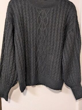 Vince Camuto Women's Black Cable-Knit Crewneck Sweater